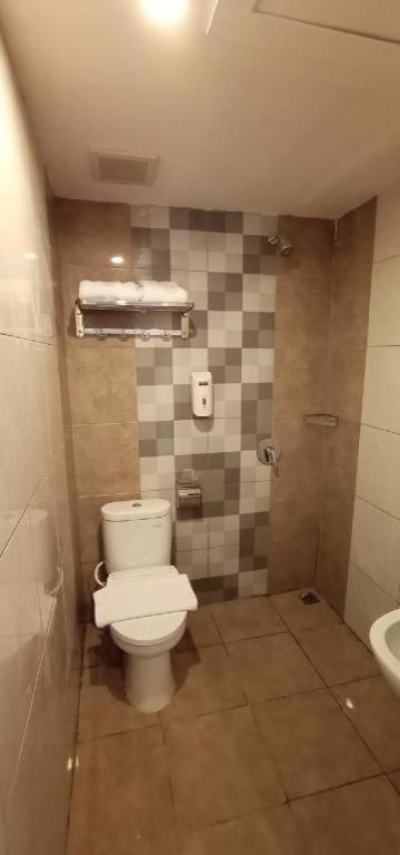 Front One Boutique Tugu Muda Semarang Hotel Luaran gambar